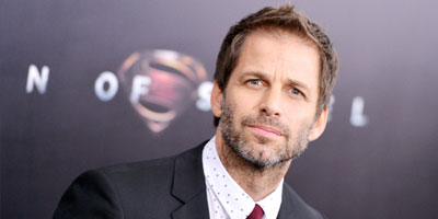 Zack Snyder Visits Supergirl
