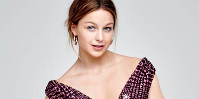 People Features Supergirl
